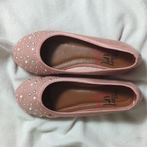 Girls shoes